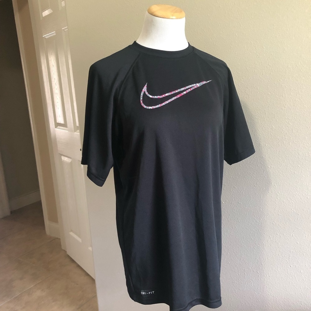 NIKE dri-fit black men’s shirt medium​